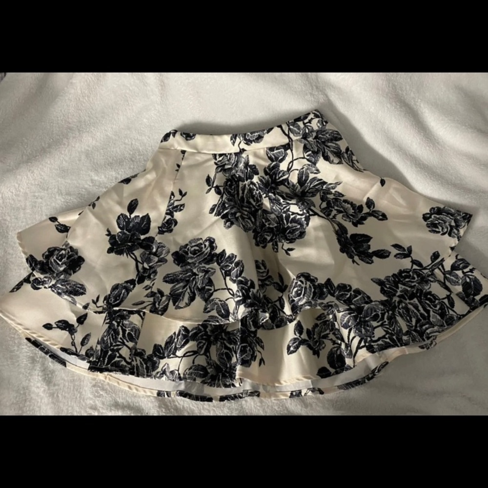 High waisted floral skirt